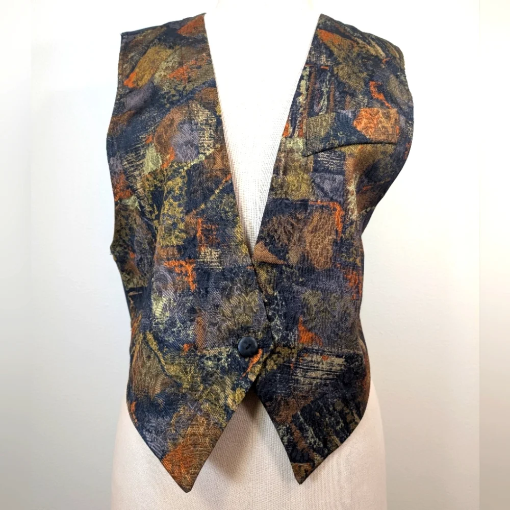 Vintage Eloquience earthy tapestry vest. Size 5/6